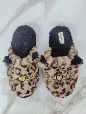 Dearfoams Wmns Five More Minutes Leopard Print Scuff Slippers, Sz M (7-8)